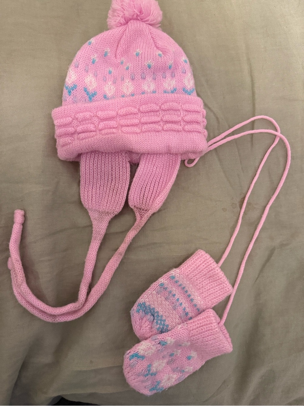 Vintage 1990s Pink Knit Pom Pom Hat and Mittens Set for Kids